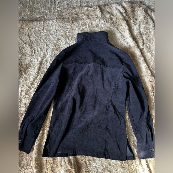 Express Button Up Blouse - Picture 7 of 12